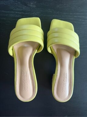Mia Shoes Lime Green Quilted Slide Mules